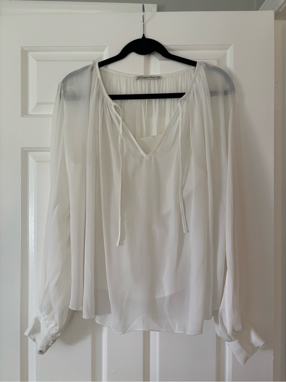 Abercrombie & Fitch White Sheer Tie Neck Blouse Medium - NWOT